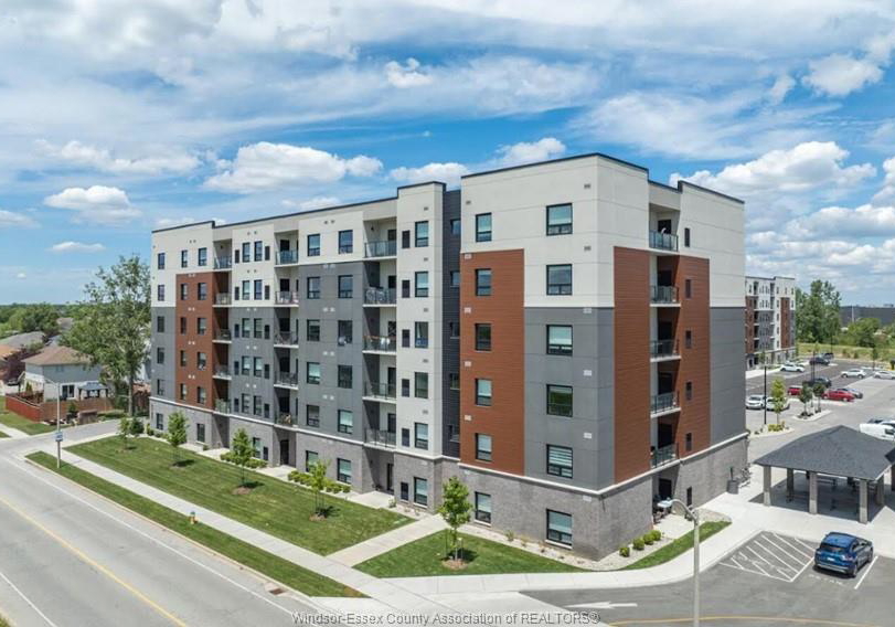 4785-walker-road-windsor-ontario-26017844