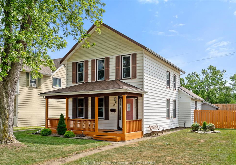 47-sandwich-street-south-amherstburg-ontario-26017849