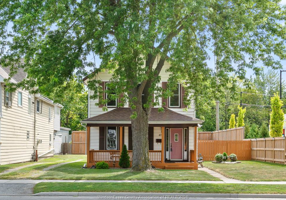 47-sandwich-street-south-amherstburg-ontario-26017849