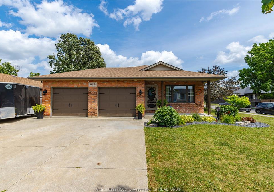682-richmond-amherstburg-ontario-26017851