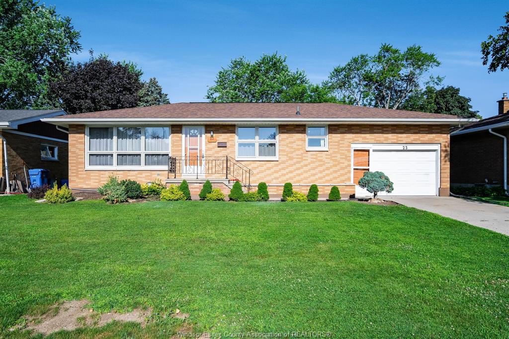 23-garrison-avenue-leamington-ontario-26017860