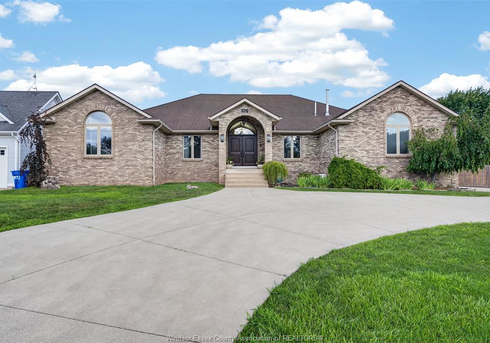 376-elmstead-ridge-lakeshore-ontario-26017912