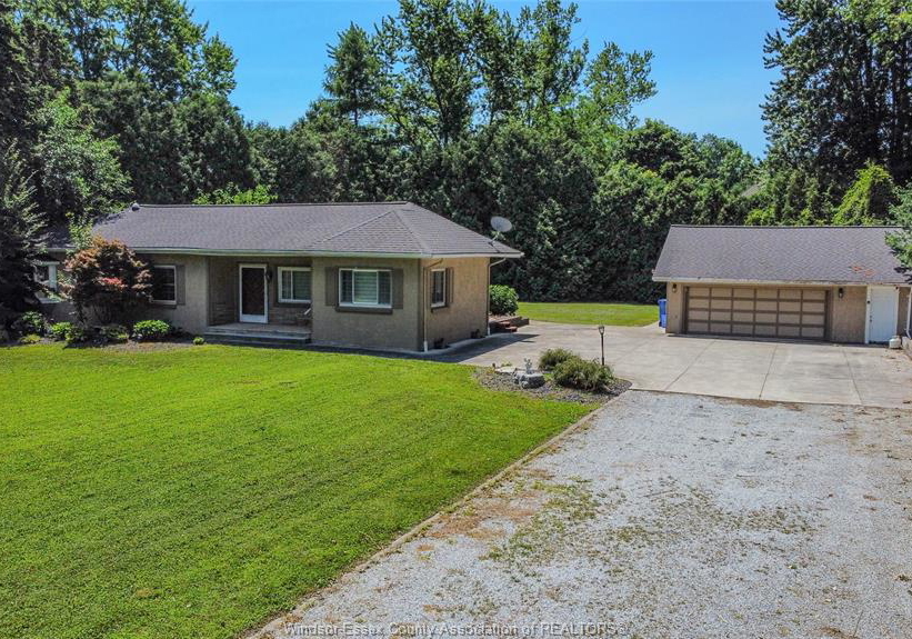 1242-reaume-road-lasalle-ontario-26017915