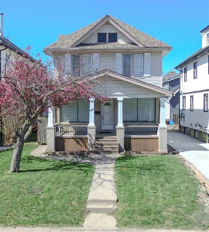 421-hall-windsor-ontario-26017917