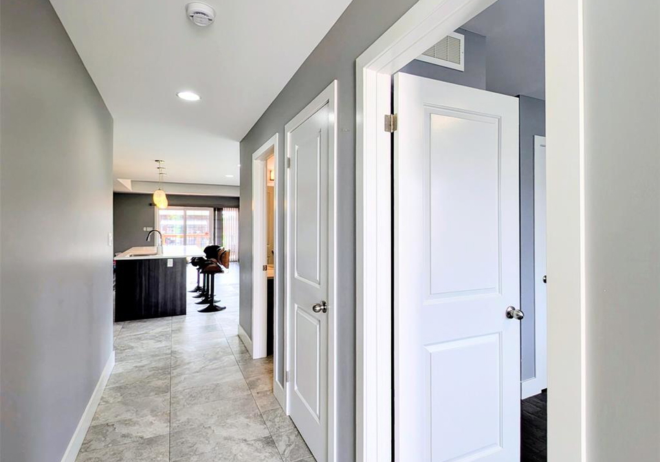 1192-copeland-windsor-ontario-26017919