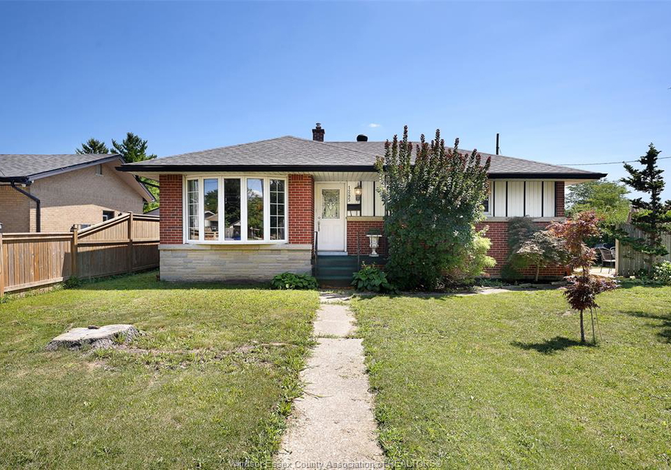 1285-cabana-west-windsor-ontario-26017928