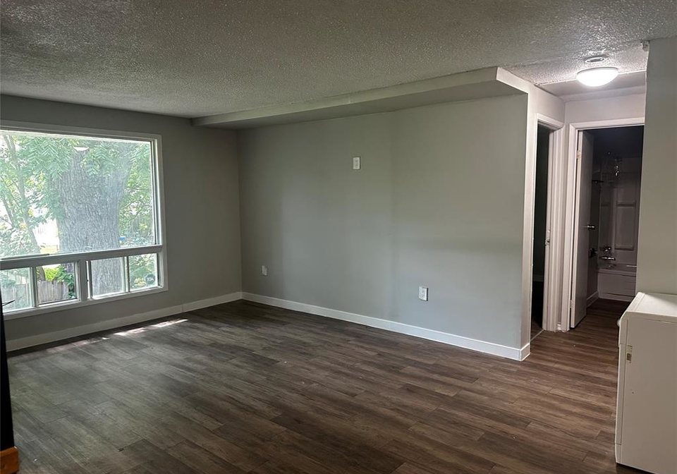 89-sheldon-avenue-chatham-ontario-26017937