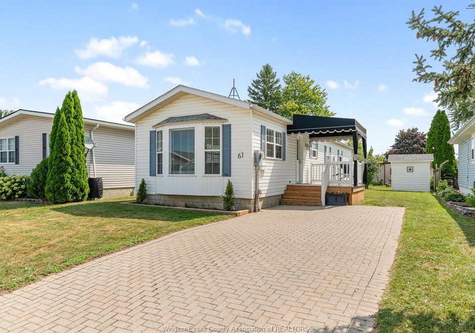61-malden-hill-amherstburg-ontario-26017939