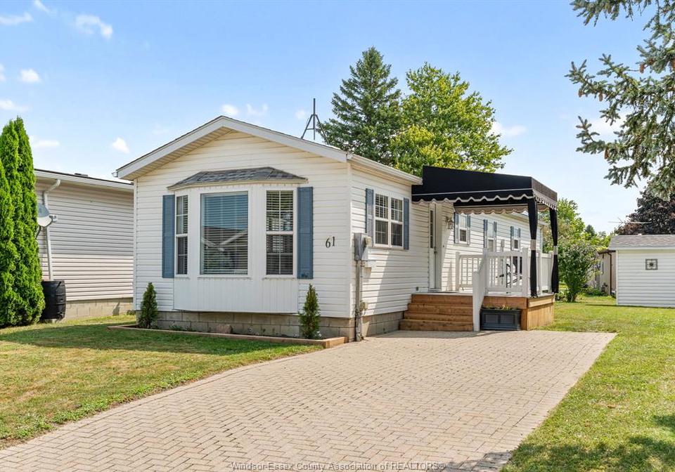 61-malden-hill-amherstburg-ontario-26017939