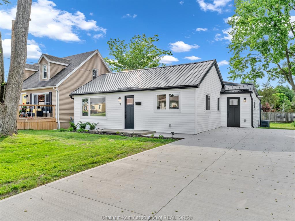 7-oxley-drive-chatham-ontario-26017945