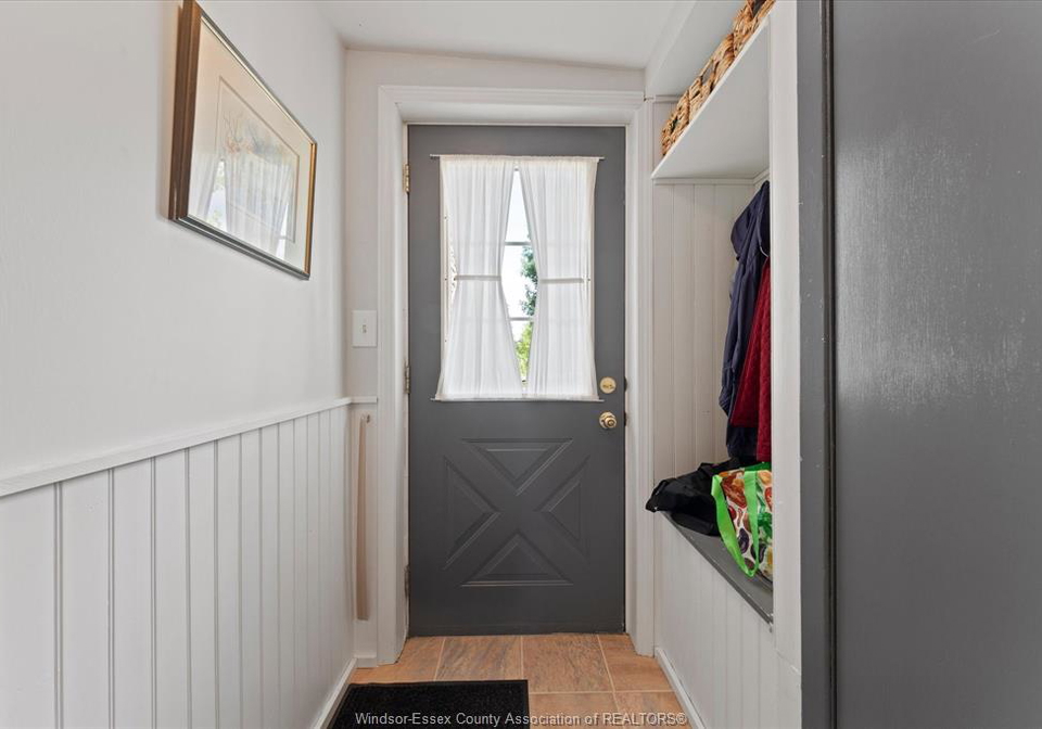 867-talbot-county-road-34-lakeshore-ontario-26017950