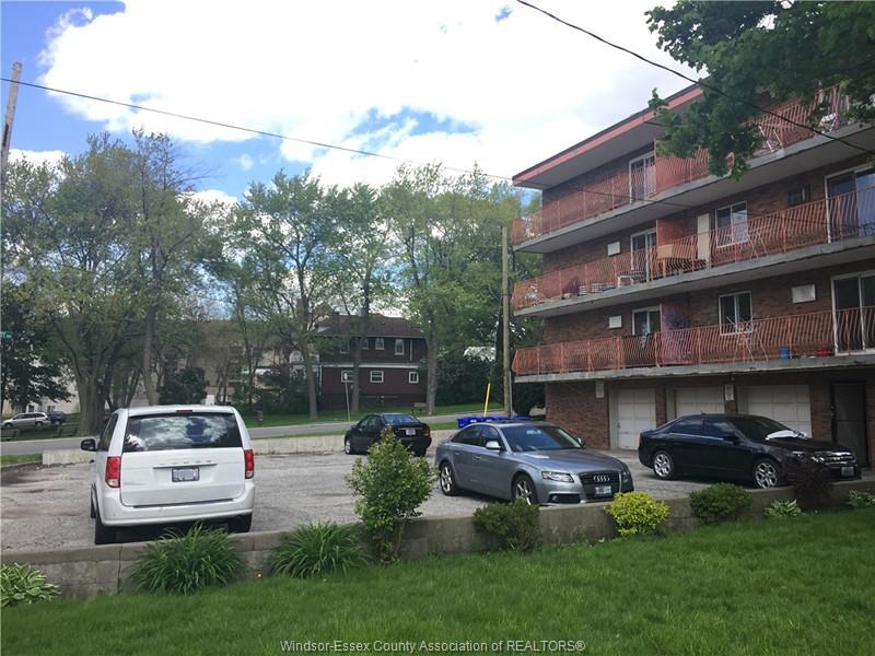 3044-sandwich-windsor-ontario-26017954