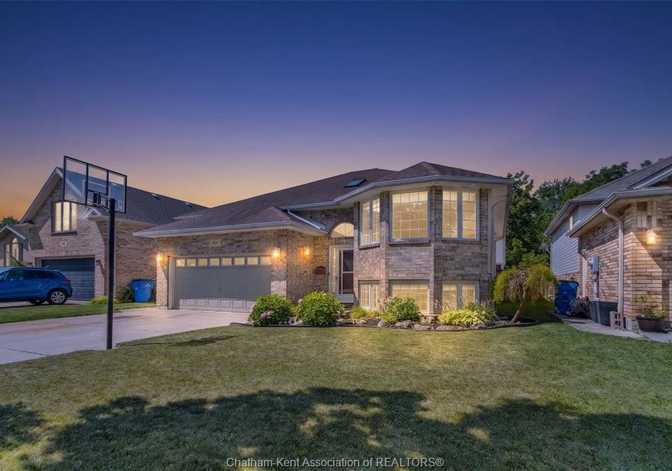 164-valley-road-chatham-ontario-26017959