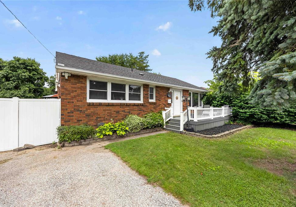 1108-errol-road-east-sarnia-ontario-26017971