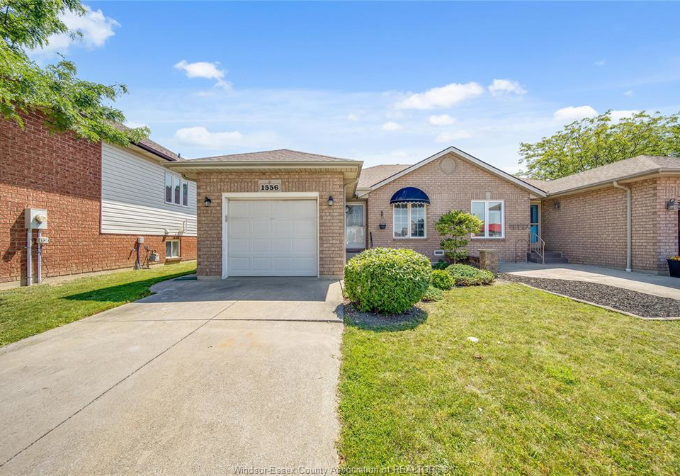 1556-heatherglen-drive-tecumseh-ontario-26017981