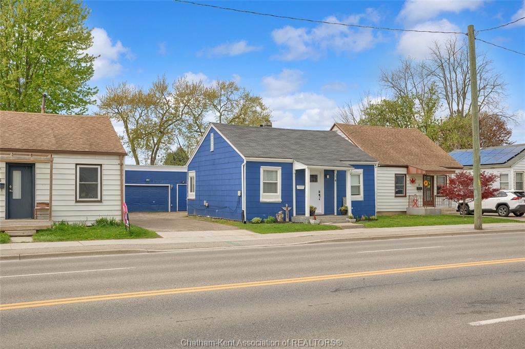 14-mcnaughton-avenue-wallaceburg-ontario-26017991
