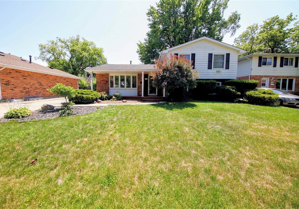 883-assiniboine-crescent-sarnia-ontario-26017992