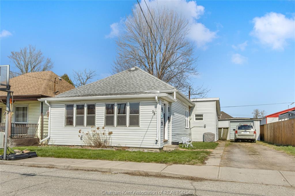23-degge-street-chatham-ontario-26017994