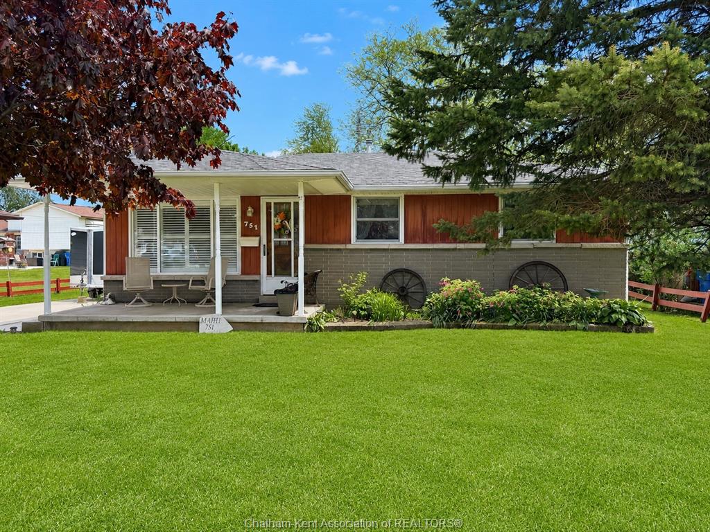 751-albert-street-wallaceburg-ontario-26018006
