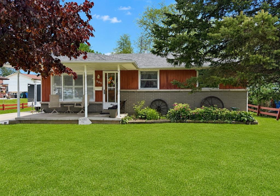 751-albert-street-wallaceburg-ontario-26018006