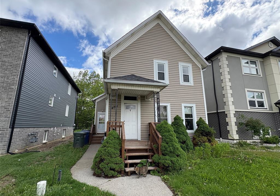 454-crawford-windsor-ontario-26018025