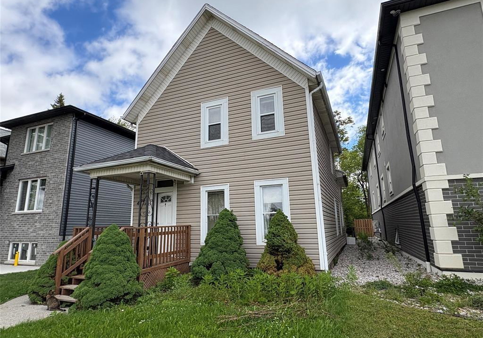 454-crawford-windsor-ontario-26018025