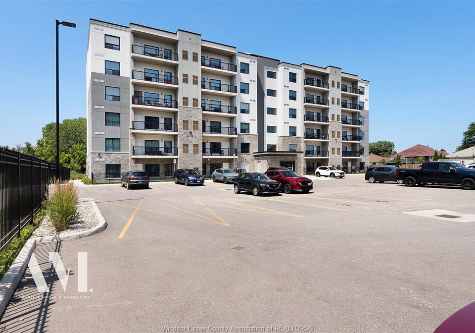 3290-stella-crescent-windsor-ontario-26018034
