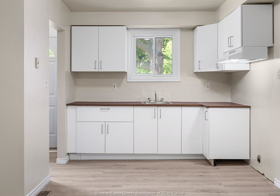 105-kim-court-essex-ontario-26018040