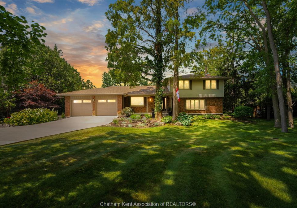 9133-woodland-crescent-chatham-ontario-26018042