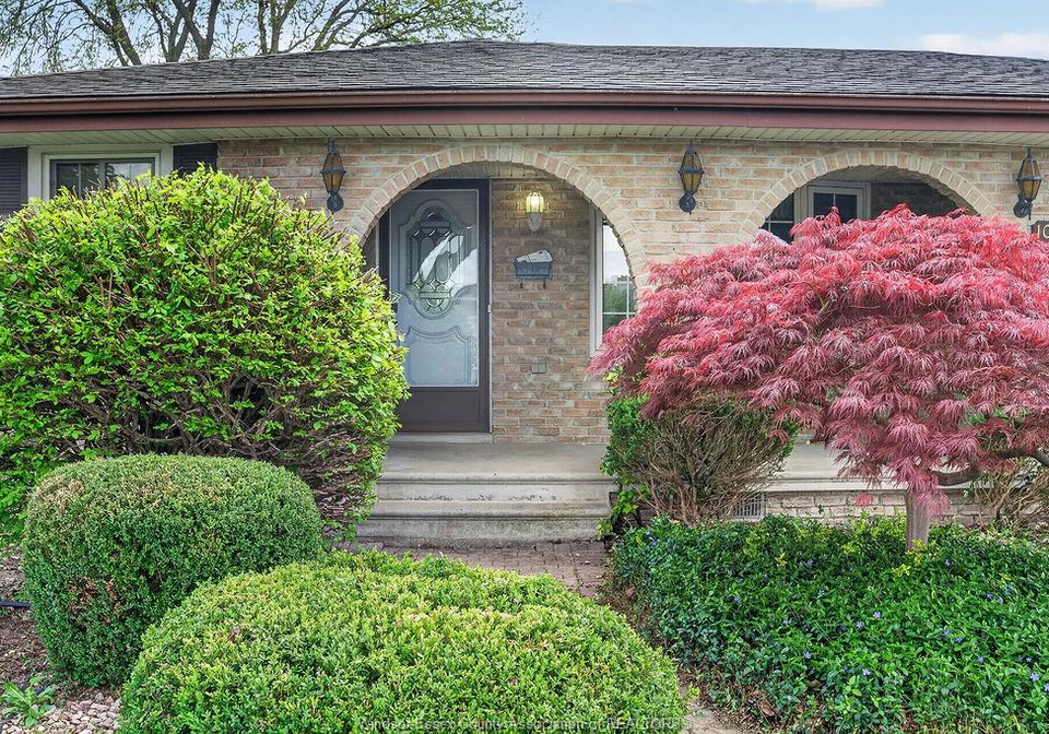 10626-keating-cresent-windsor-ontario-26018049