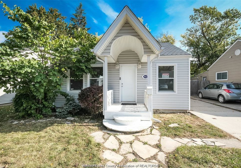 502-josephine-windsor-ontario-26018058