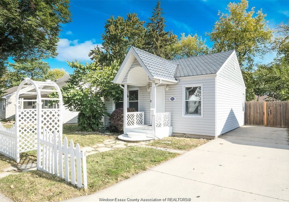 502-josephine-windsor-ontario-26018058