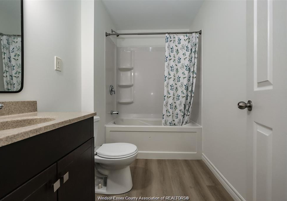 502-josephine-windsor-ontario-26018058