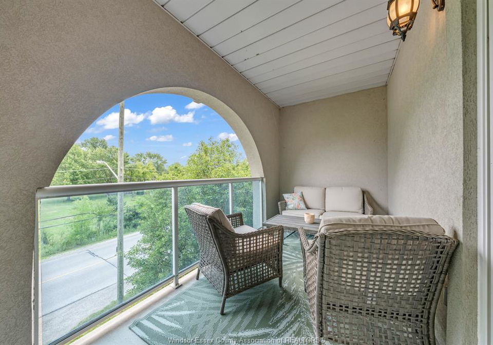 4850-grand-boulevard-windsor-ontario-26018059