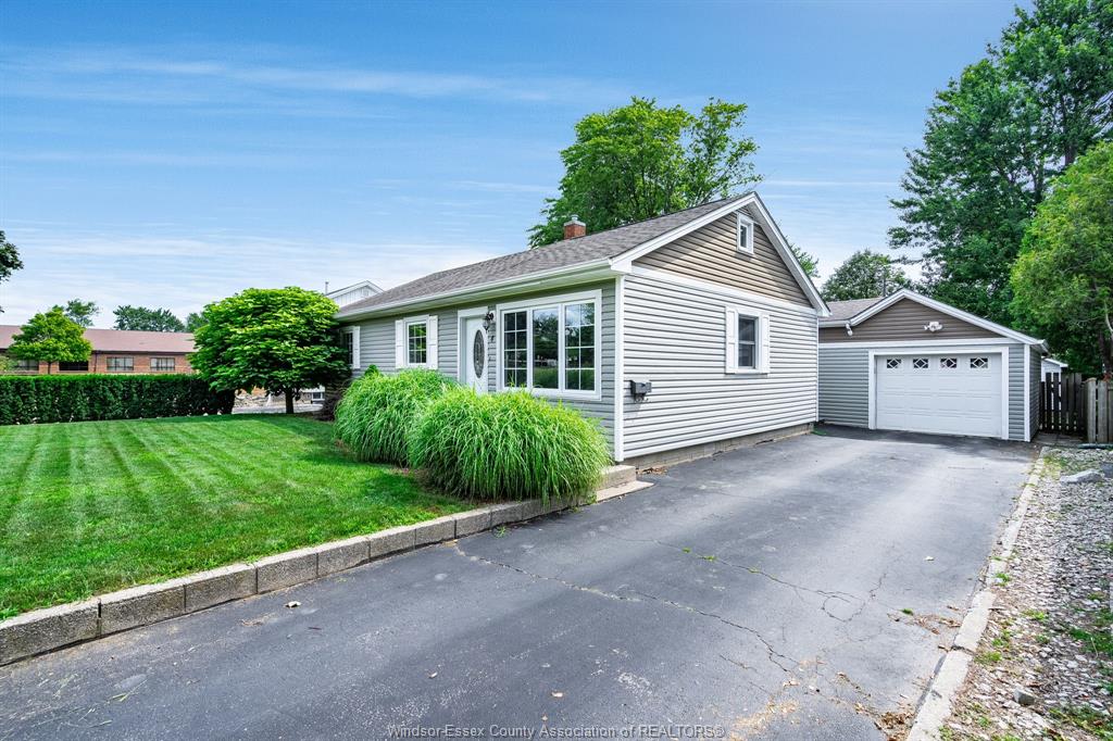 4-sherman-leamington-ontario-26018061