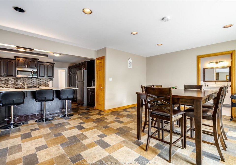 4-sherman-leamington-ontario-26018061