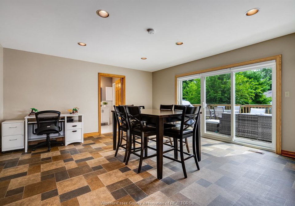 4-sherman-leamington-ontario-26018061