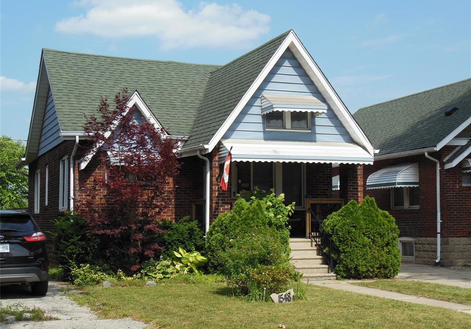 1548-windermere-windsor-ontario-26018077