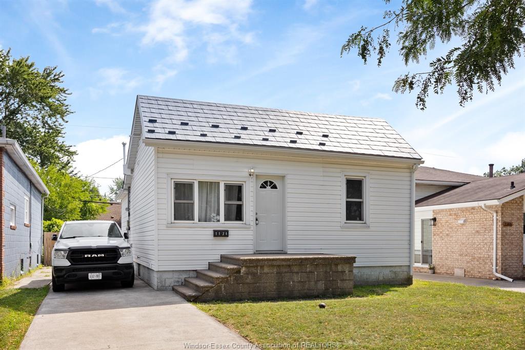 1134-california-windsor-ontario-26018081