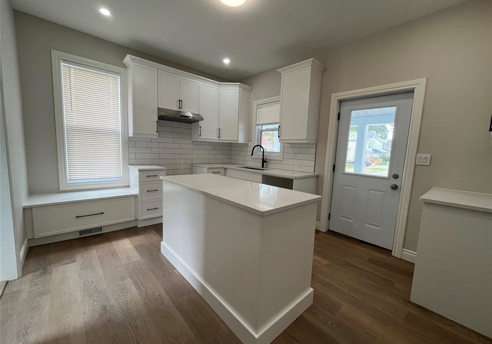 205-stclair-street-chatham-ontario-26018082
