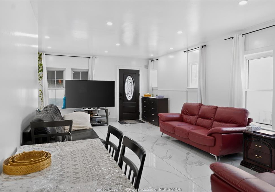 852-reedmere-windsor-ontario-26018083