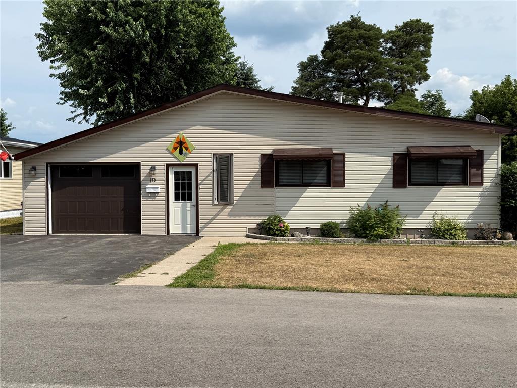 10-velma-street-strathroy-ontario-26018096