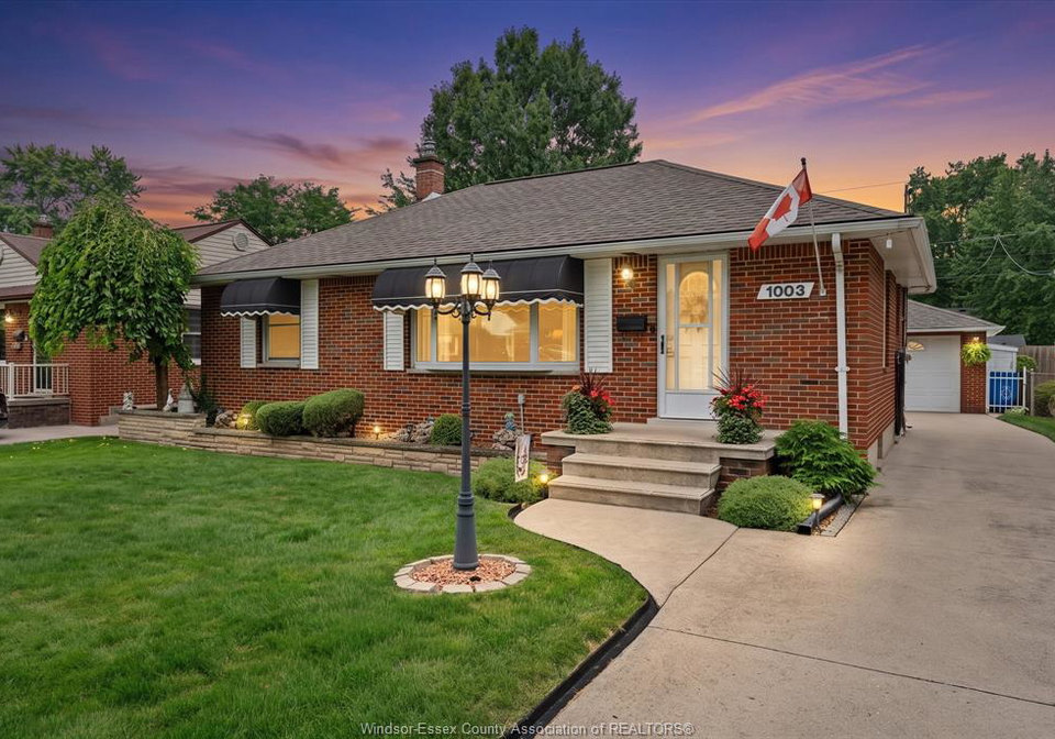 1003-isabelle-place-windsor-ontario-26018100