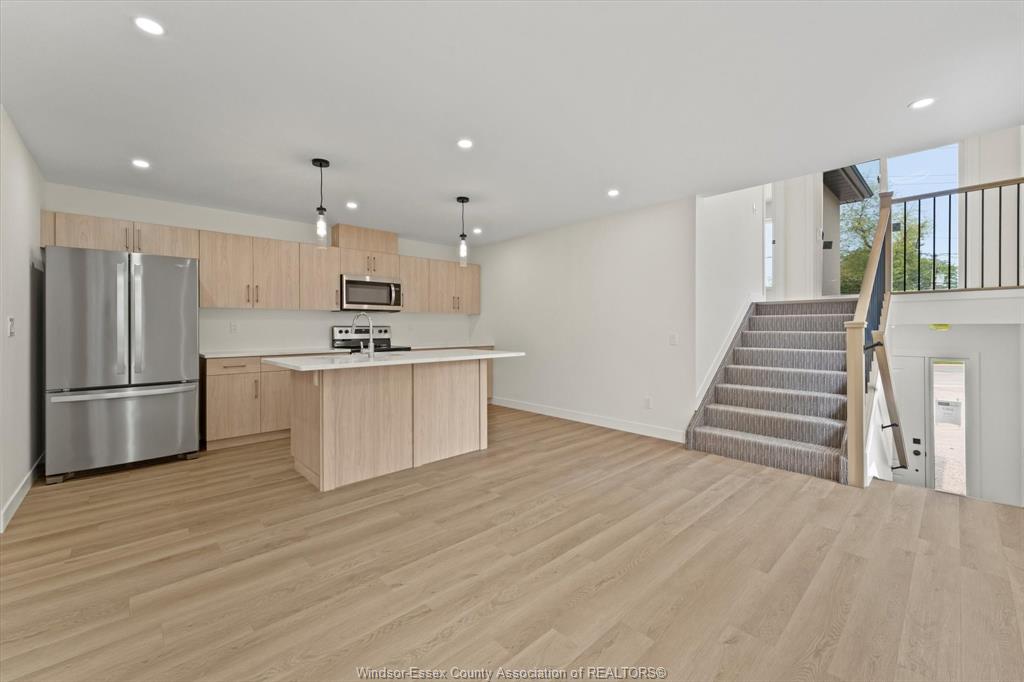 2457-front-road-lasalle-ontario-26018115