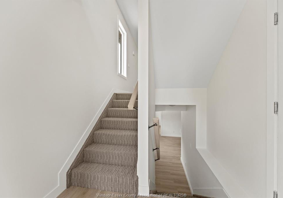 2457-front-road-lasalle-ontario-26018115
