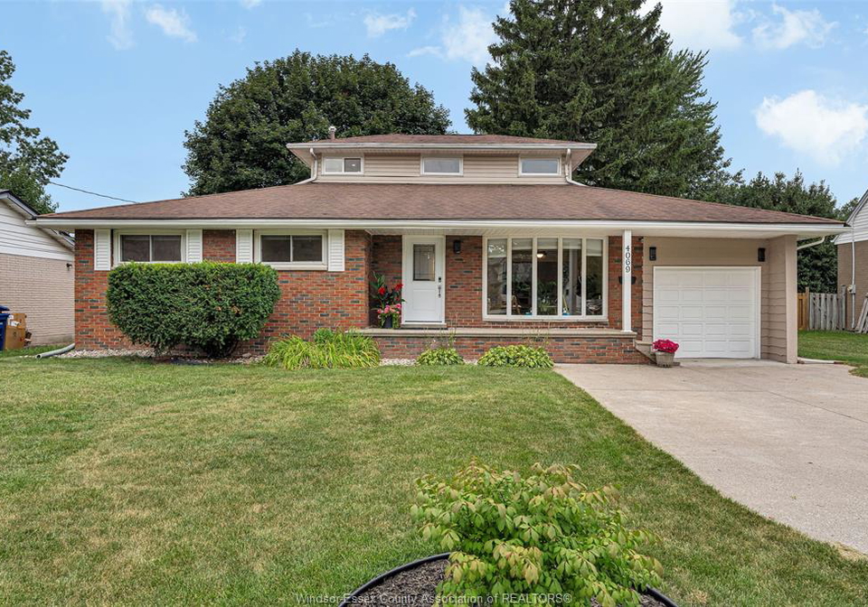 4069-roseland-drive-west-windsor-ontario-26018125