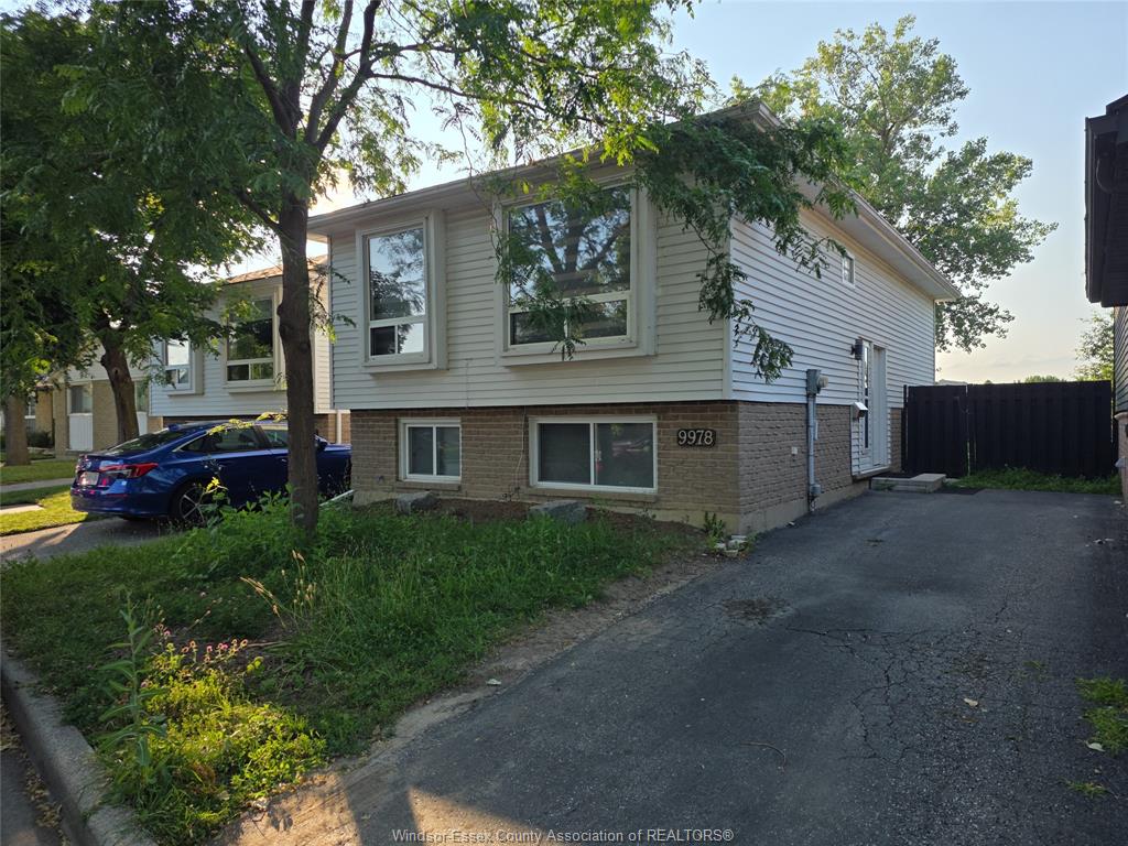 9978-forest-glade-court-windsor-ontario-26018136