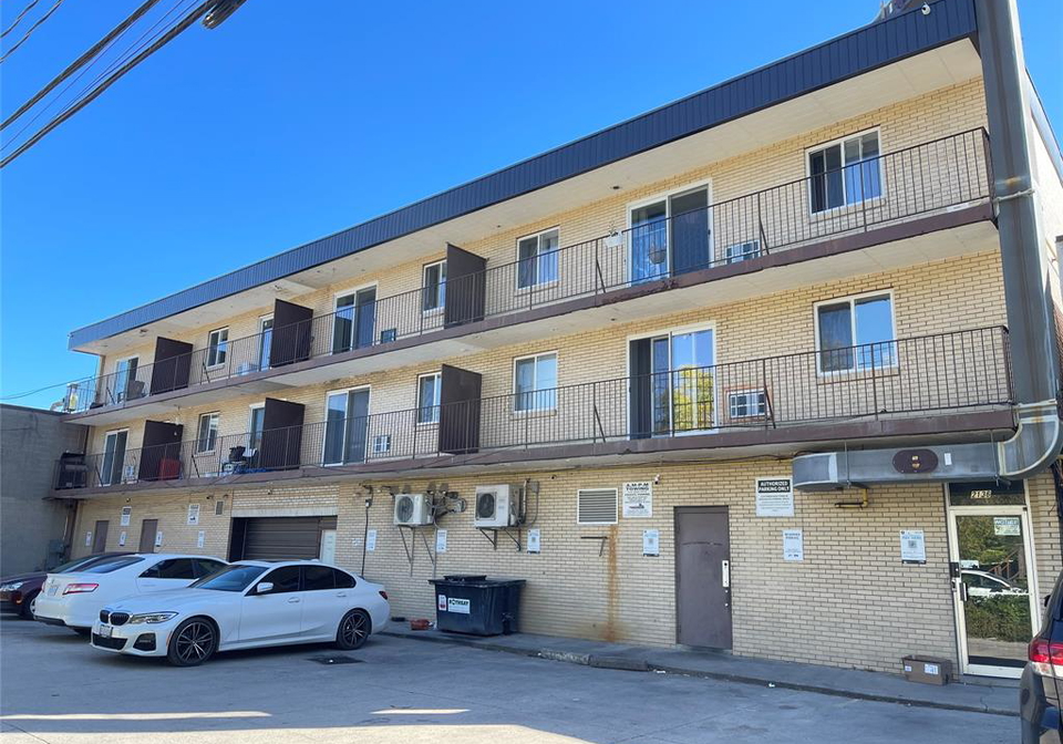2136-wyandotte-street-west-windsor-ontario-26018142