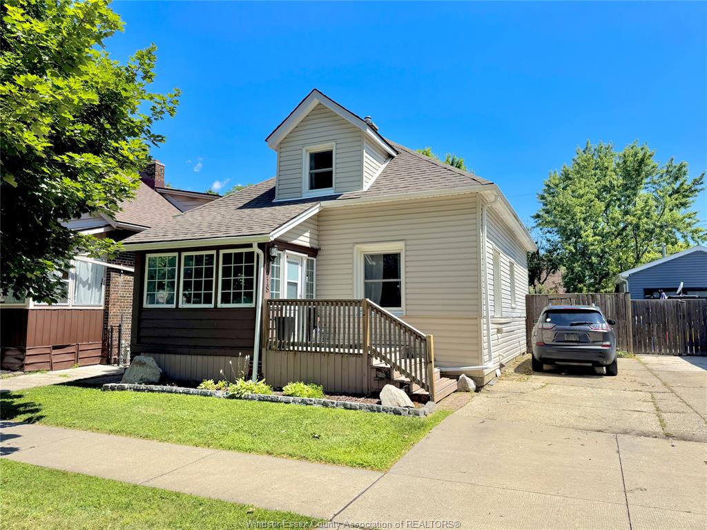 1718-windermere-windsor-ontario-26018150