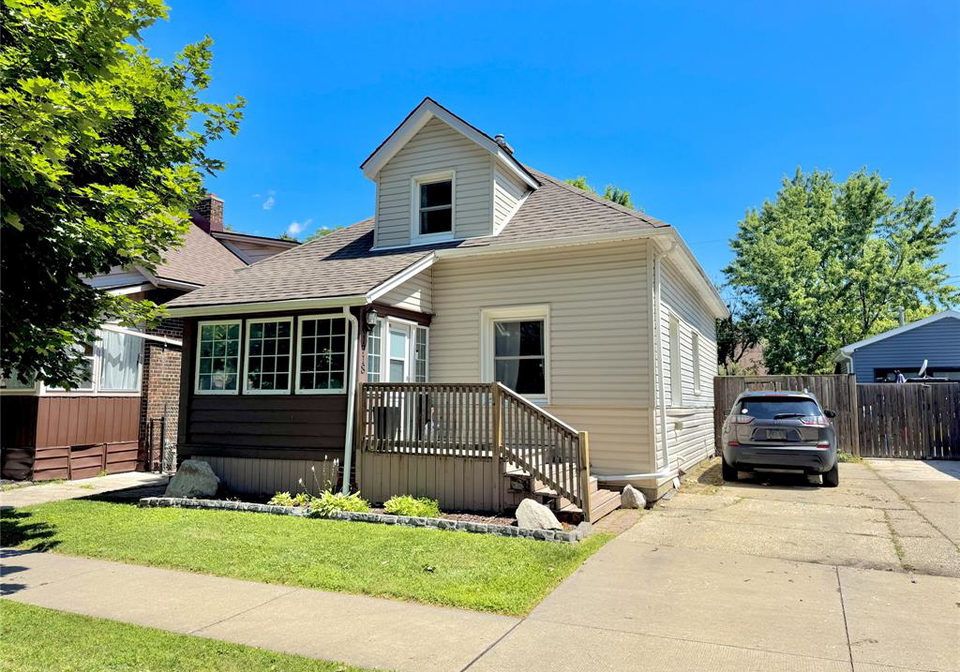 1718-windermere-windsor-ontario-26018150